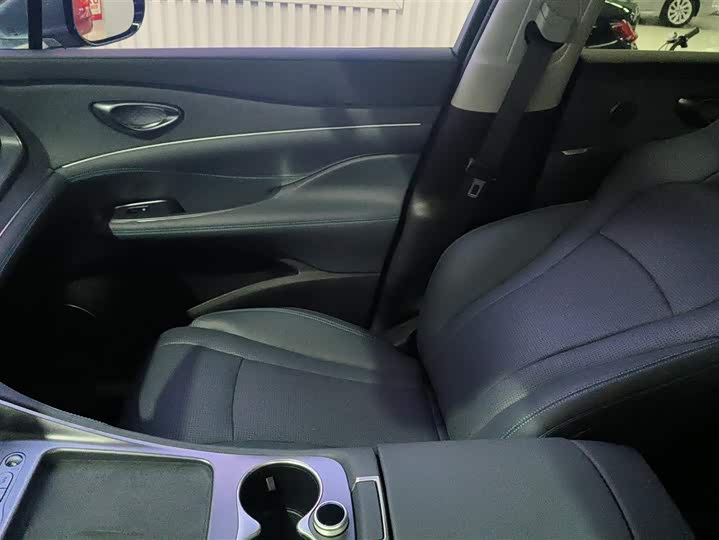 BYD Sea Lion 07 DM-i Hybrid 2025 2025款 150 领航版