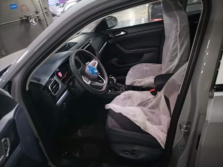 Volkswagen Tharu 2026 2026款 新锐 300TSI 锐享版