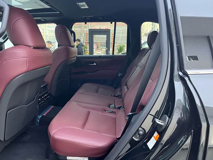 Lexus LX 2025 2025款 700h 领界版