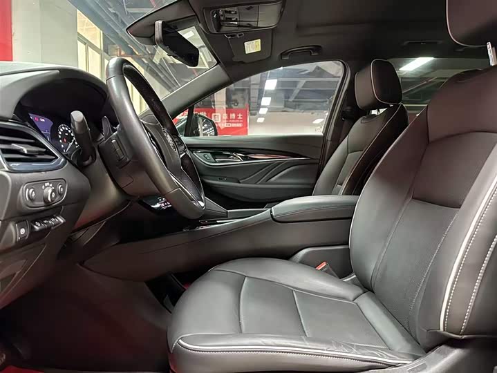 Buick Enclave 2022 2022款 652T 四驱尊享旗舰型 6座