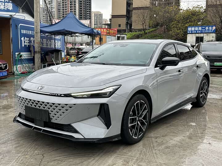 Changan UNI-V Hybrid 2024 2024款 蓝鲸智电iDD 136km 智酷型