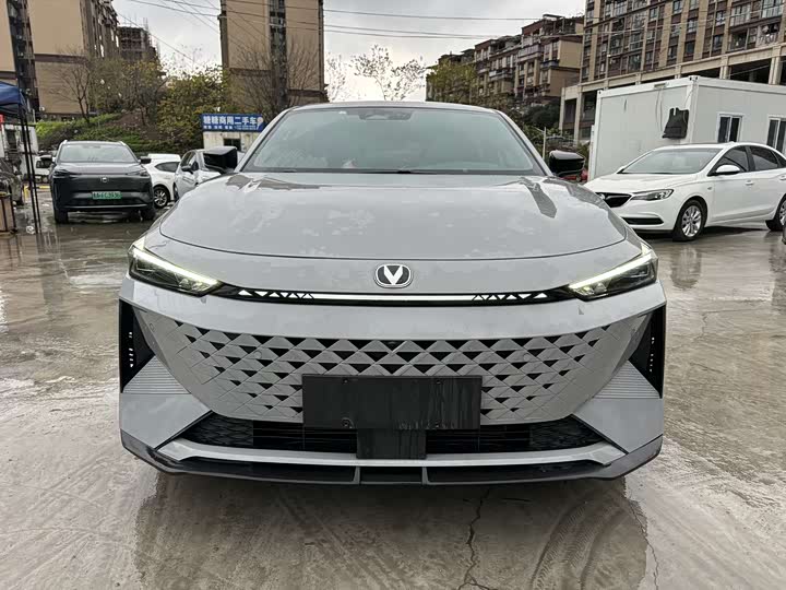 Changan UNI-V Hybrid 2024 2024款 蓝鲸智电iDD 136km 智酷型