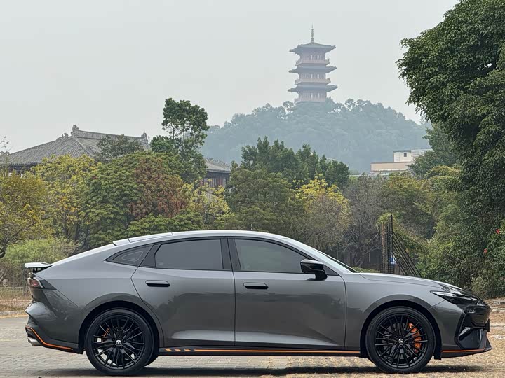 Changan UNI-V 2025 2025款 第三代 2.0T 劲擎型