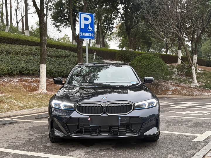 BMW 3 Series 2025 2025款 330Li 尊享型 M运动曜夜套装
