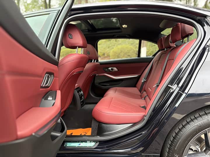 BMW 3 Series 2025 2025款 330Li 尊享型 M运动曜夜套装