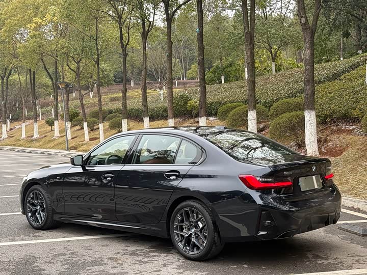 BMW 3 Series 2025 2025款 330Li 尊享型 M运动曜夜套装