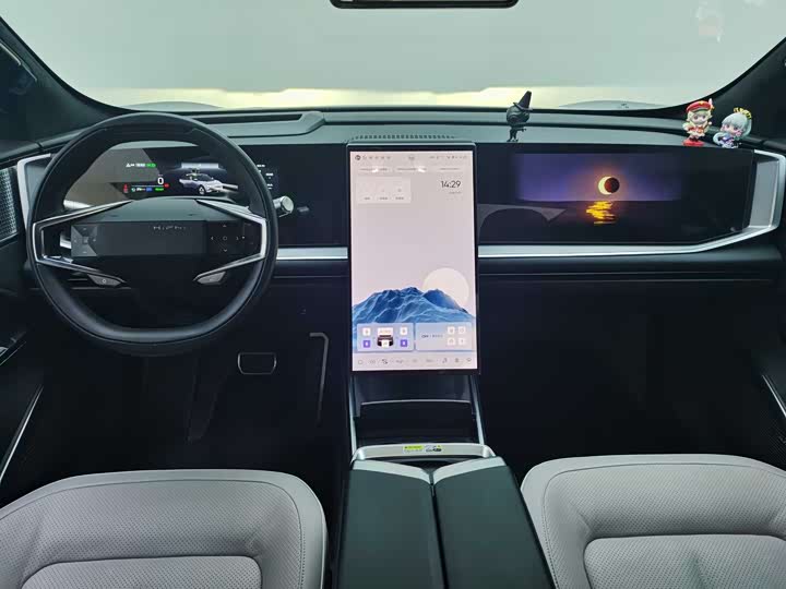 HiPhi Y 2023 2023款 810km 长续航版