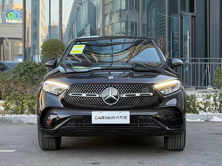 Mercedes-Benz GLC-Class Coupe 2025 2025款 改款 GLC 260 4MATIC 轿跑SUV