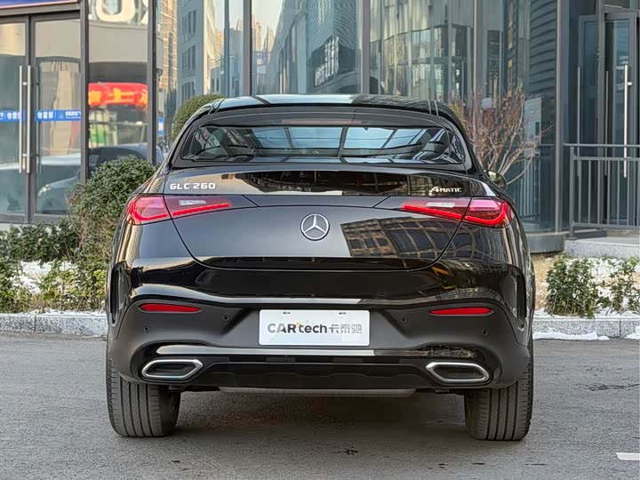 Mercedes-Benz GLC-Class Coupe 2025 2025款 改款 GLC 260 4MATIC 轿跑SUV