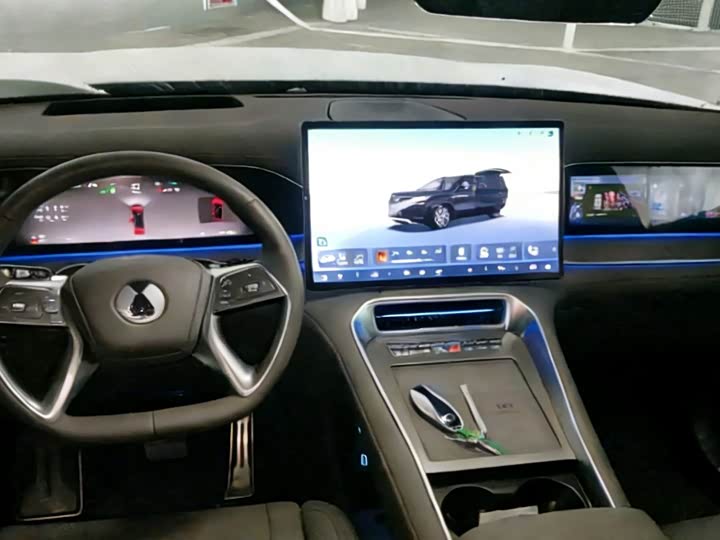 Denza N9 2025 2025款 尊荣型