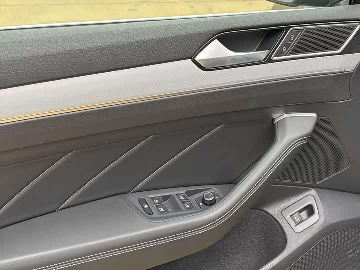 Volkswagen Magotan 2025 2025款 众享款 280TSI DSG舒适型