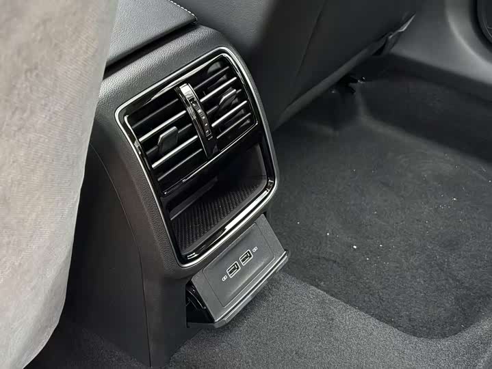 Volkswagen Magotan 2025 2025款 众享款 280TSI DSG舒适型