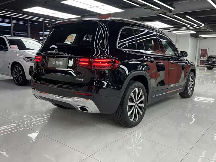 Mercedes-Benz GLB-Class 2025 2025款 GLB 220 时尚型