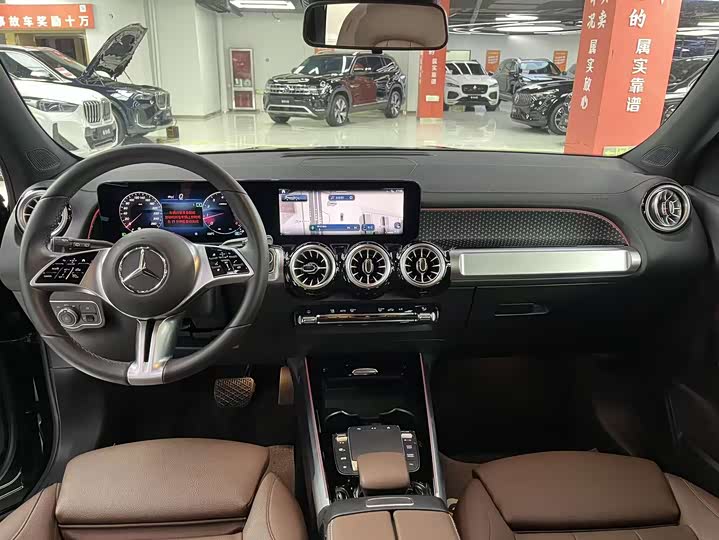 Mercedes-Benz GLB-Class 2025 2025款 GLB 220 时尚型