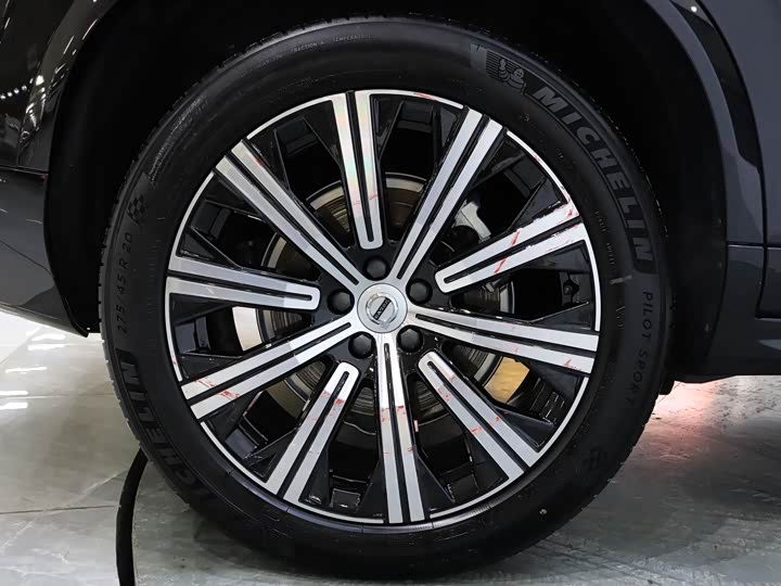 Volvo XC90 2025 2025款 B5 智行豪华版 5座