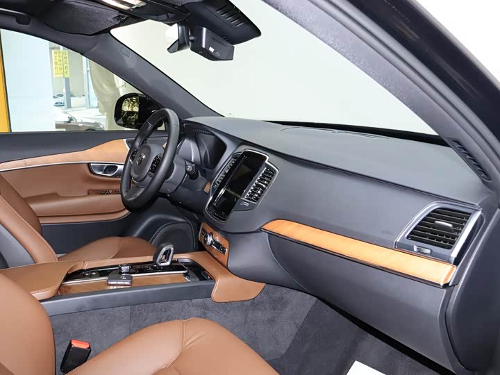Volvo XC90 2025 2025款 B5 智行豪华版 5座