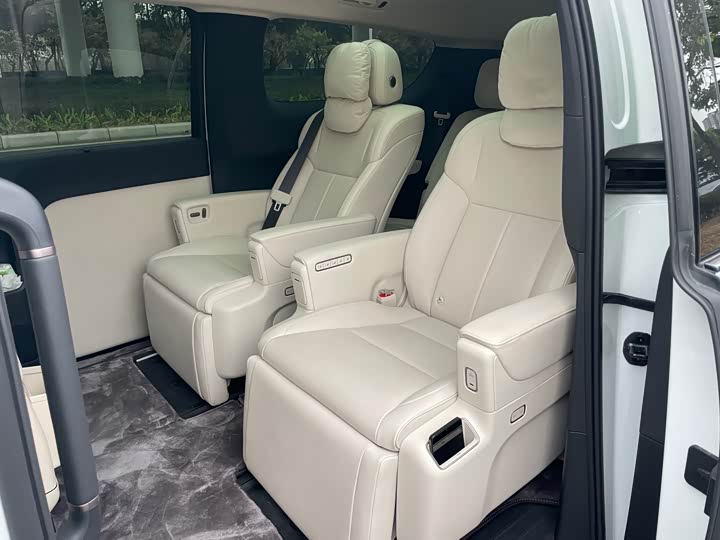 LiXiang Mega 2025 2025款 Home 家庭特别版