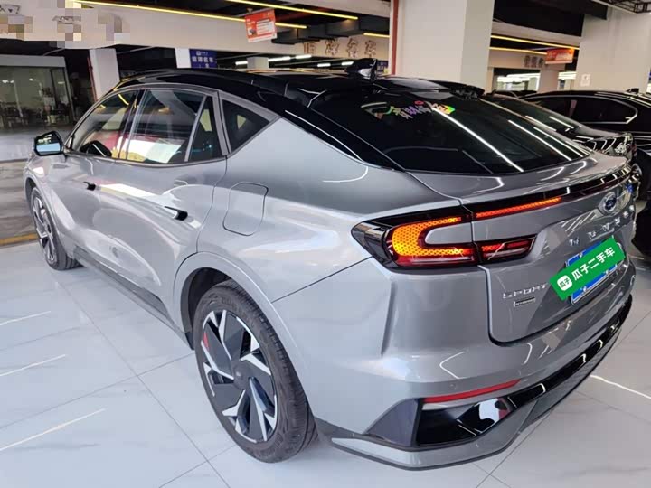 Ford Mondeo 2025 2025款 2.0T EcoBoost E 混动 运动版 ST-Line