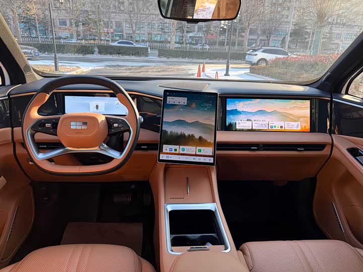 Geely Galaxy L7 2025 2025款 EM-i 115km 探索+版