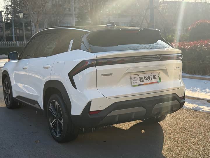 Geely Galaxy L7 2025 2025款 EM-i 115km 探索+版