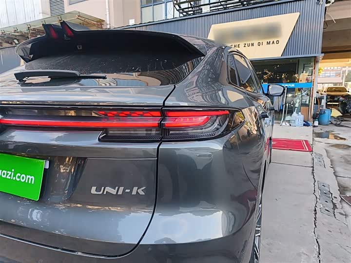 Changan UNI-K 2021 2021款 2.0T 尊贵型