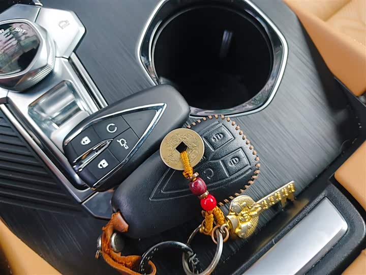 Changan UNI-K 2021 2021款 2.0T 尊贵型