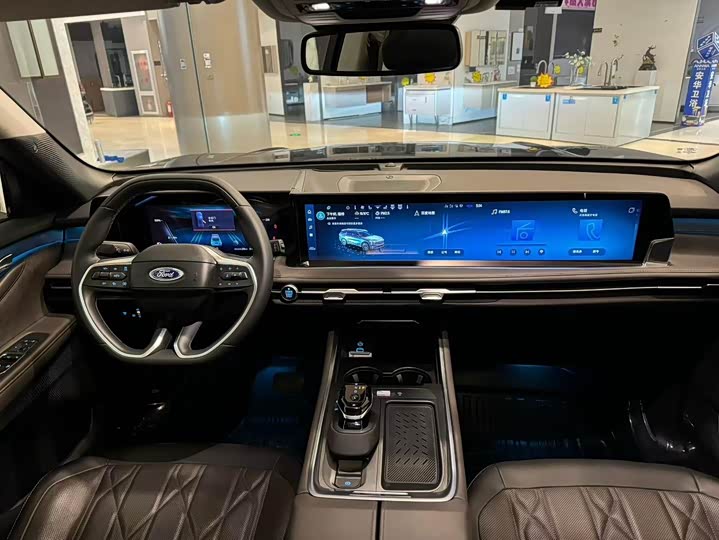 Ford Edge 2025 2025款 锐界L 2.0T EcoBoost E混动四驱七座至尊型