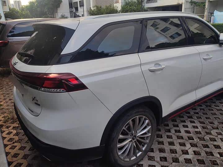 Changan Oshan X7 Plus 2022 2022款 1.5T 蓝鲸版自动尊贵型