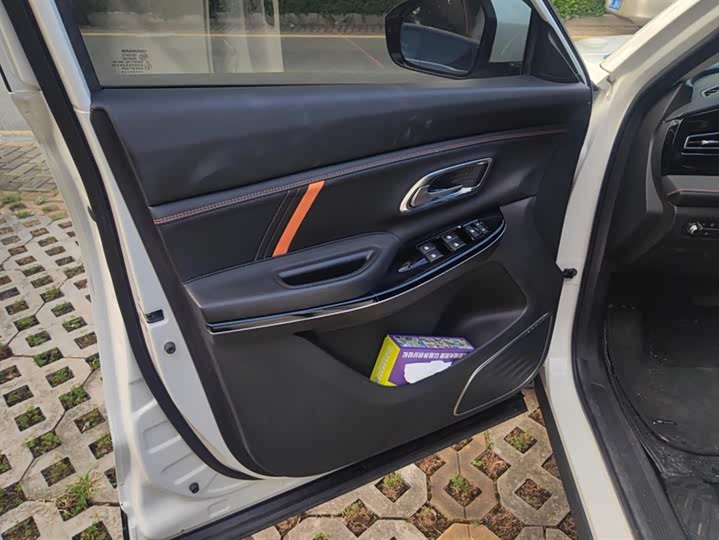 Changan Oshan X7 Plus 2022 2022款 1.5T 蓝鲸版自动尊贵型