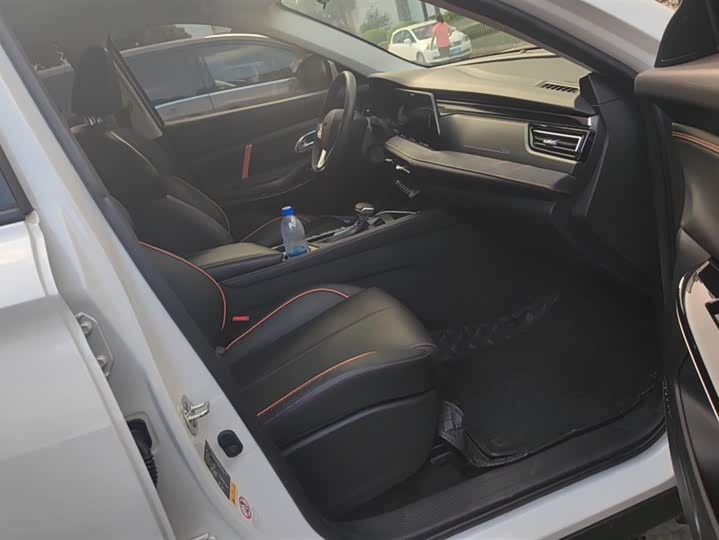 Changan Oshan X7 Plus 2022 2022款 1.5T 蓝鲸版自动尊贵型