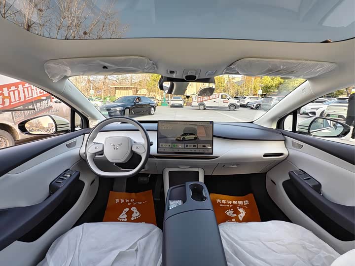 2025 Hongqi EH5 (Tiangong 05)