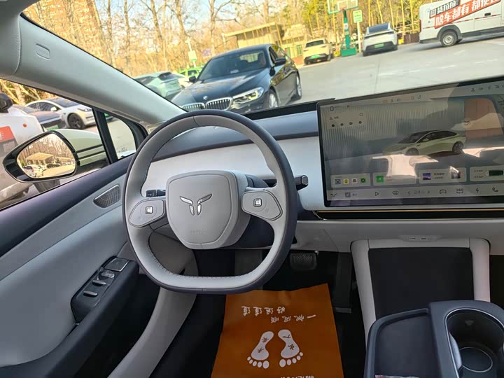 2025 Hongqi EH5 (Tiangong 05)