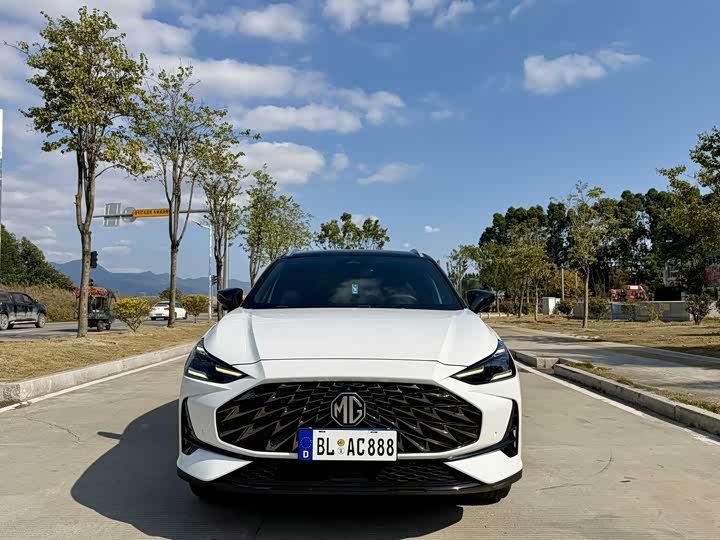 MG Motor One 2022 2022款 α-数智运动系列 1.5T 初创版