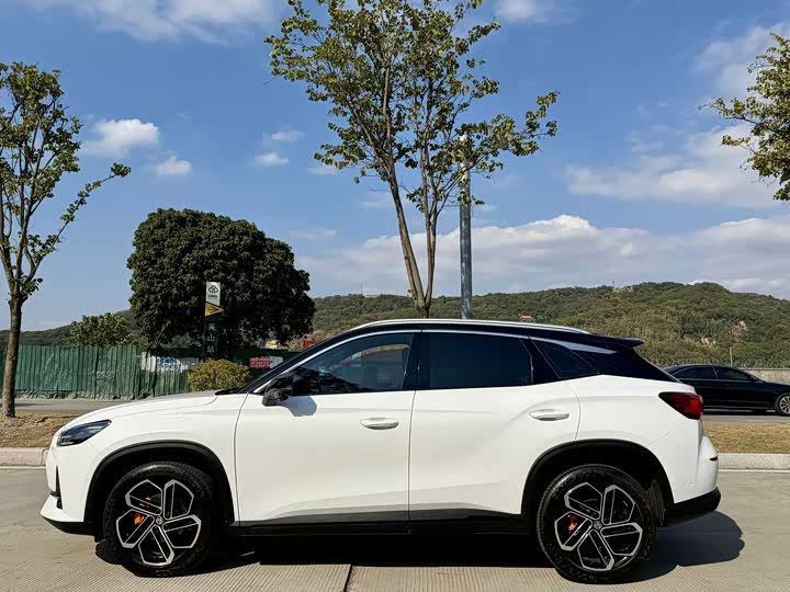 MG Motor One 2022 2022款 α-数智运动系列 1.5T 初创版