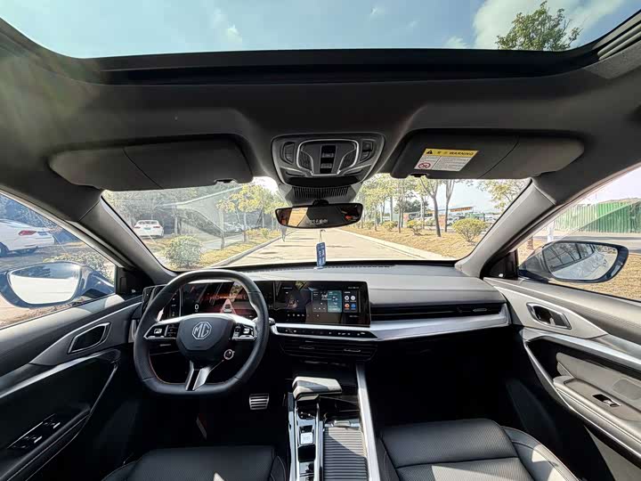 MG Motor One 2022 2022款 α-数智运动系列 1.5T 初创版