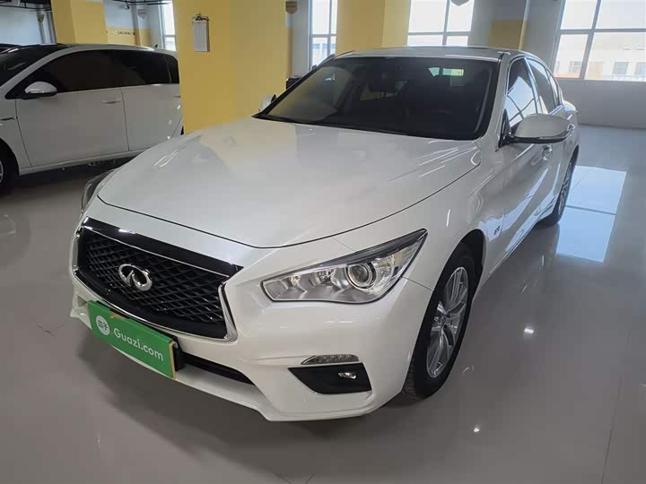 Infiniti Q50L 2018 2018款 2.0T 舒适版 国VI
