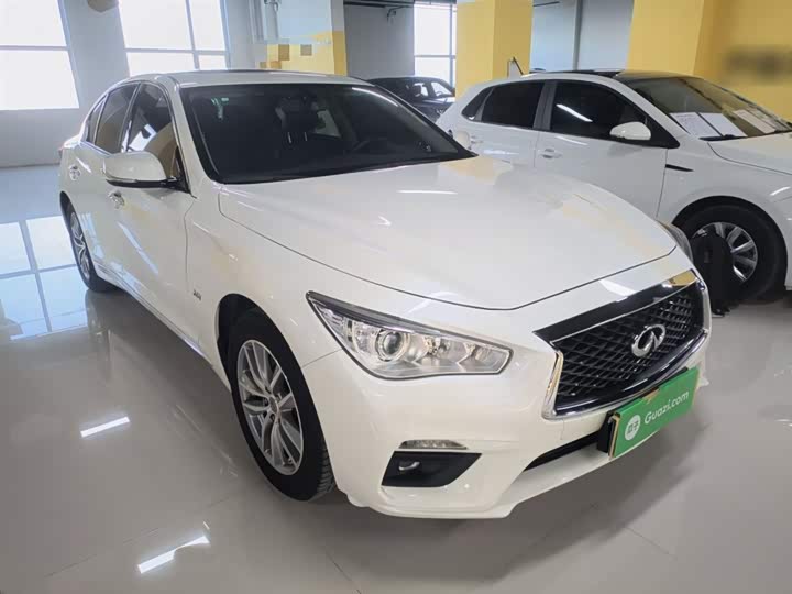 Infiniti Q50L 2018 2018款 2.0T 舒适版 国VI