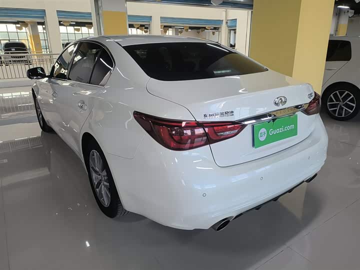 Infiniti Q50L 2018 2018款 2.0T 舒适版 国VI
