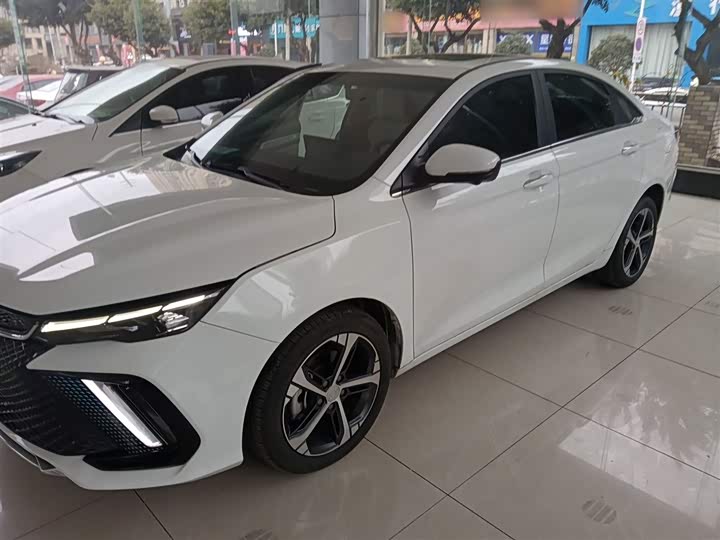 Geely Emgrand L 2022 2022款 1.4T CVT旗舰型