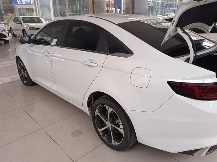 Geely Emgrand L 2022 2022款 1.4T CVT旗舰型