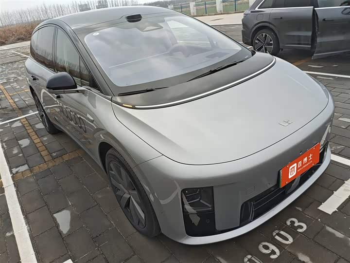 LiXiang i8 2025 2025款 标准版