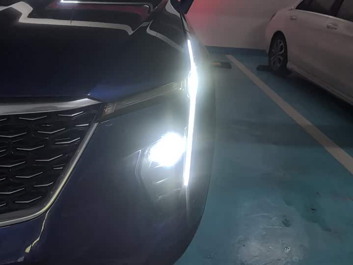 Cadillac XT4 2024 2024款 28T 两驱豪华型