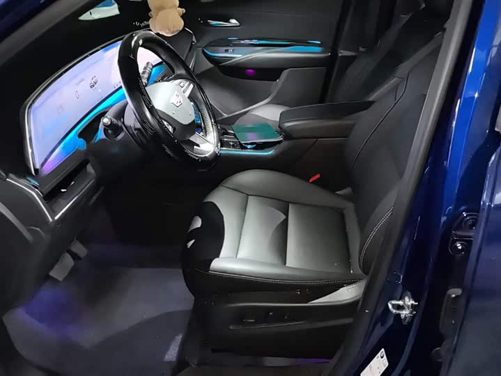 Cadillac XT4 2024 2024款 28T 两驱豪华型