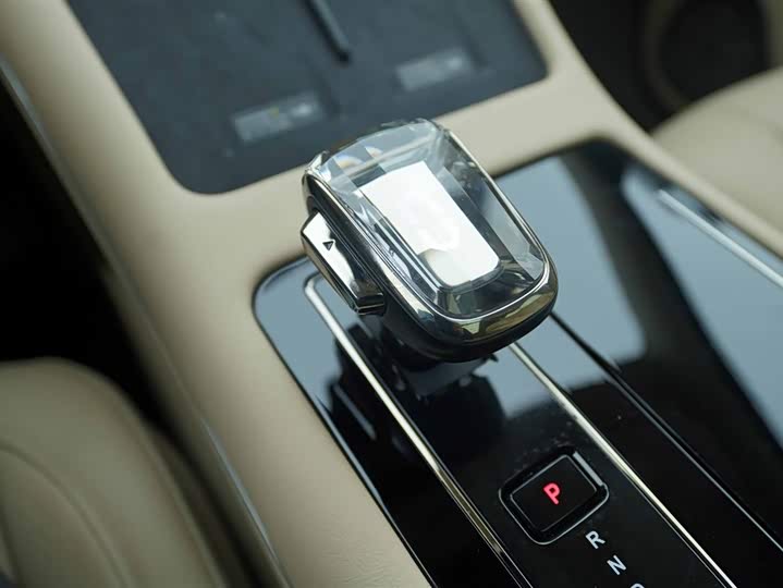 Aito M7 2024 2024款 1.5T 后驱Plus版 5座