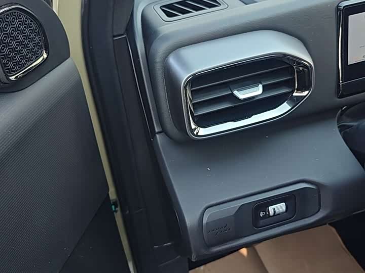 Geely Cowboy 2025 2025款 1.5TD 趣野版