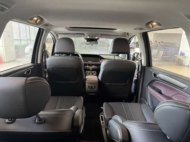 GAC Trumpchi M6 2023 2023款 PRO 270T DCT豪华版