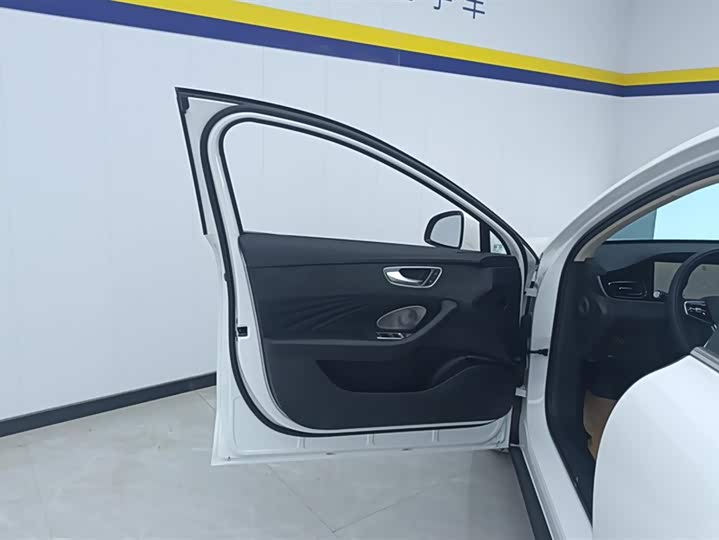 Roewe D7 2023 2023款 DMH 125km 卓越版