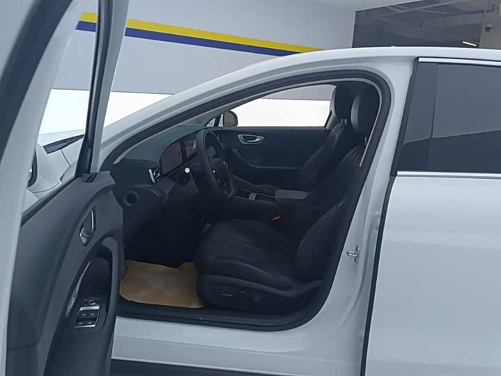 Roewe D7 2023 2023款 DMH 125km 卓越版