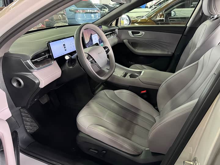 Roewe M7 DMH 2025 2025款 160km科技版