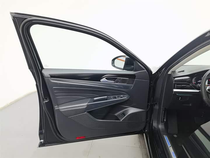 Volkswagen Passat Hybrid 2023 2023款 430PHEV 混动豪华版